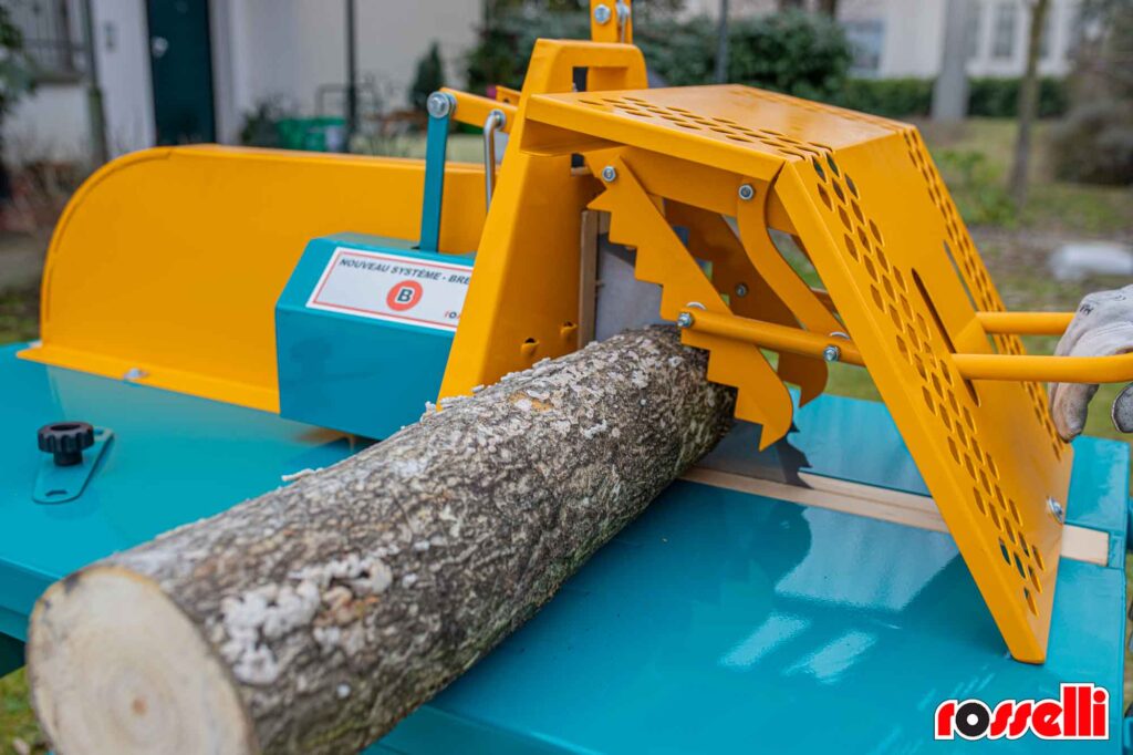 Sägetischschutz mit 700-mm-Sägeblattdurchmesser