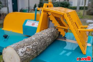 Protezione per banco sega con lama diametro 700