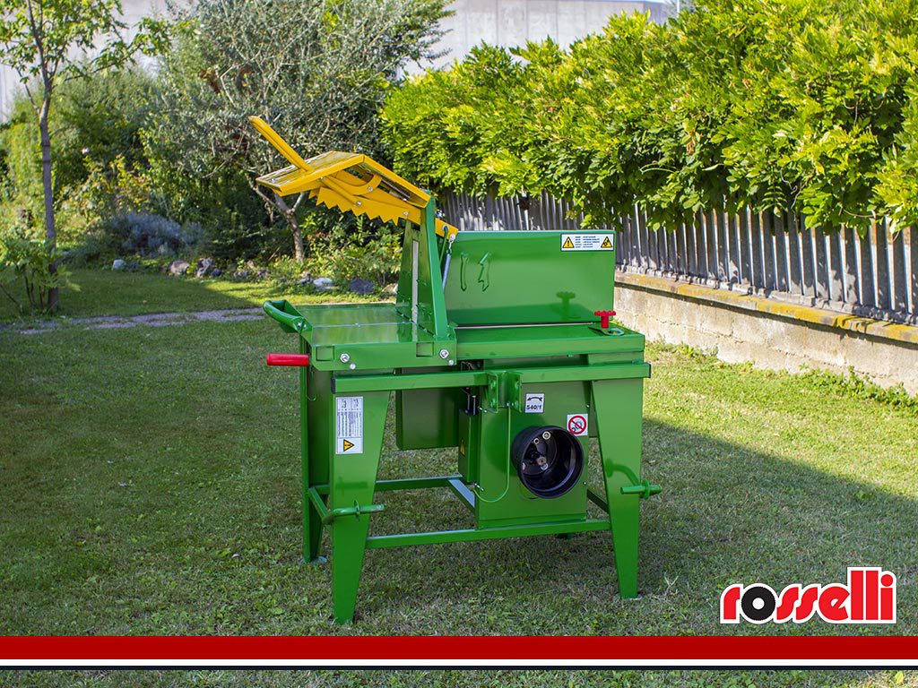 Tractor saw bench with side attachment - S-R100